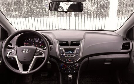 Hyundai Solaris II рестайлинг, 2015 год, 1 099 000 рублей, 10 фотография