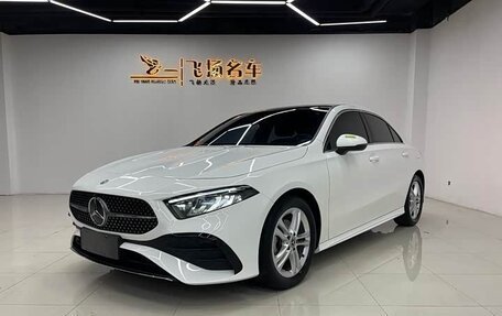 Mercedes-Benz A-Класс, 2023 год, 1 820 666 рублей, 1 фотография
