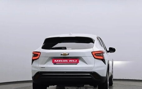 Chevrolet Trax, 2024 год, 1 670 000 рублей, 4 фотография