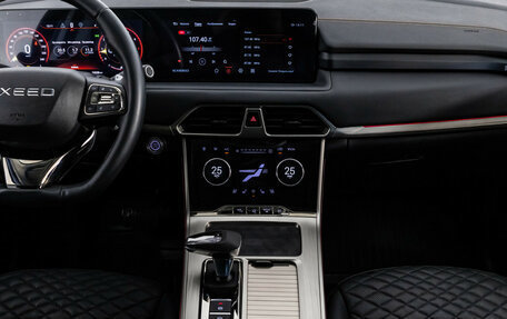 CheryExeed TXL, 2022 год, 2 699 000 рублей, 15 фотография