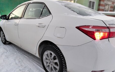 Toyota Corolla, 2014 год, 850 000 рублей, 3 фотография