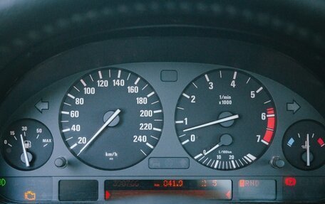 BMW 5 серия, 2000 год, 587 000 рублей, 9 фотография