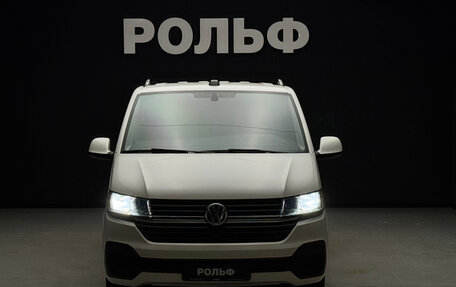Volkswagen Caravelle T6 рестайлинг, 2020 год, 3 700 000 рублей, 2 фотография