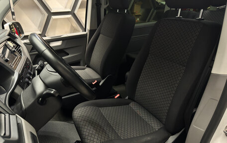 Volkswagen Caravelle T6 рестайлинг, 2020 год, 3 700 000 рублей, 14 фотография