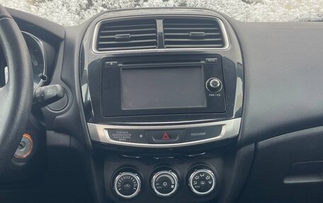 Mitsubishi ASX I рестайлинг, 2015 год, 1 259 000 рублей, 10 фотография