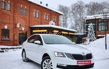 Skoda Octavia, 2018 год, 1 590 000 рублей, 3 фотография