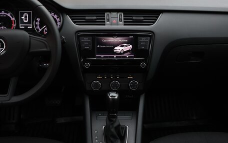 Skoda Octavia, 2018 год, 1 590 000 рублей, 13 фотография