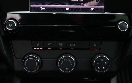 Skoda Octavia, 2018 год, 1 590 000 рублей, 15 фотография