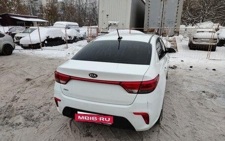 KIA Rio IV, 2018 год, 800 000 рублей, 4 фотография
