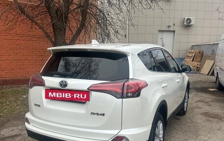 Toyota RAV4, 2016 год, 2 048 000 рублей, 6 фотография