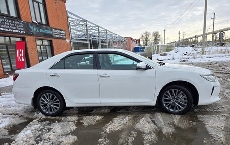 Toyota Camry, 2016 год, 2 080 000 рублей, 15 фотография