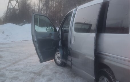 Toyota Regius, 2000 год, 800 000 рублей, 8 фотография