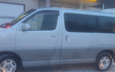 Toyota Regius, 2000 год, 800 000 рублей, 6 фотография