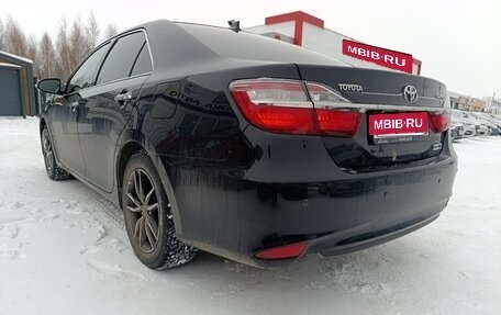 Toyota Camry, 2017 год, 2 350 000 рублей, 3 фотография