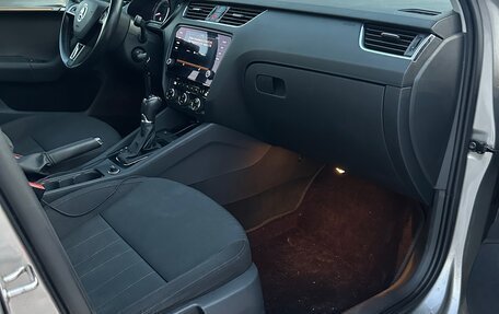 Skoda Octavia, 2017 год, 1 890 000 рублей, 11 фотография