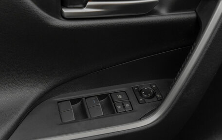 Toyota RAV4, 2021 год, 3 670 000 рублей, 16 фотография