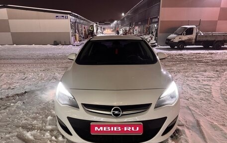 Opel Astra J, 2014 год, 1 000 000 рублей, 1 фотография