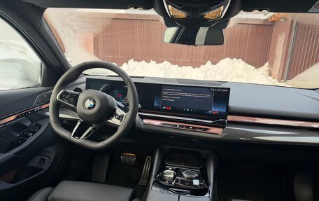 BMW 5 серия, 2025 год, 14 250 000 рублей, 11 фотография