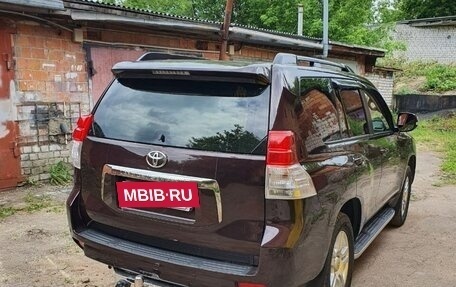 Toyota Land Cruiser Prado 150 рестайлинг 2, 2011 год, 3 200 000 рублей, 3 фотография