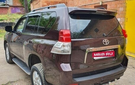 Toyota Land Cruiser Prado 150 рестайлинг 2, 2011 год, 3 200 000 рублей, 4 фотография