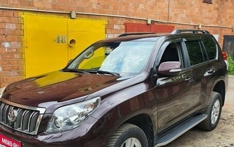 Toyota Land Cruiser Prado 150 рестайлинг 2, 2011 год, 3 200 000 рублей, 5 фотография