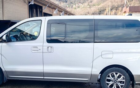 Hyundai H-1 II рестайлинг, 2021 год, 3 799 000 рублей, 3 фотография