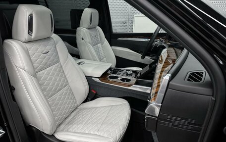 Cadillac Escalade V, 2025 год, 23 000 000 рублей, 15 фотография