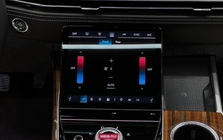 Cadillac Escalade V, 2025 год, 23 000 000 рублей, 20 фотография