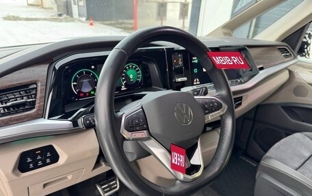 Volkswagen Multivan, 2023 год, 6 700 000 рублей, 17 фотография