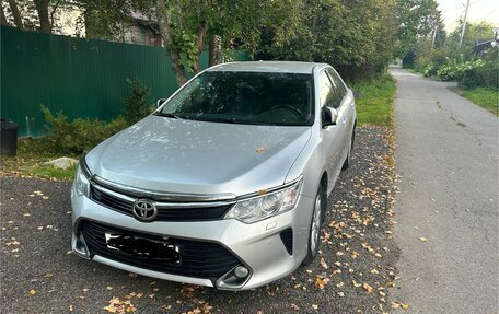 Toyota Camry, 2016 год, 2 100 000 рублей, 12 фотография