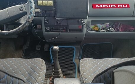 Volkswagen Multivan T4, 1995 год, 890 000 рублей, 9 фотография