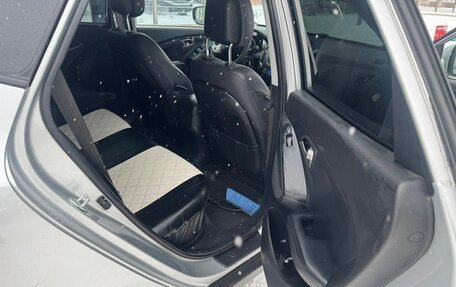 Hyundai ix35 I рестайлинг, 2013 год, 1 200 000 рублей, 9 фотография