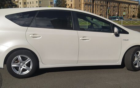 Toyota Prius v (+) I (ZVW40/41) рестайлинг, 2019 год, 2 750 000 рублей, 4 фотография