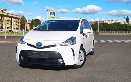 Toyota Prius v (+) I (ZVW40/41) рестайлинг, 2019 год, 2 750 000 рублей, 10 фотография