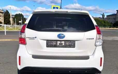 Toyota Prius v (+) I (ZVW40/41) рестайлинг, 2019 год, 2 750 000 рублей, 5 фотография