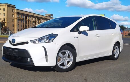 Toyota Prius v (+) I (ZVW40/41) рестайлинг, 2019 год, 2 750 000 рублей, 11 фотография