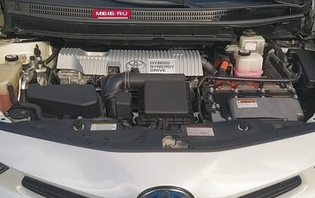 Toyota Prius v (+) I (ZVW40/41) рестайлинг, 2019 год, 2 750 000 рублей, 36 фотография