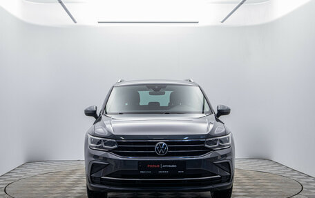 Volkswagen Tiguan II, 2021 год, 3 600 000 рублей, 2 фотография
