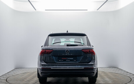 Volkswagen Tiguan II, 2021 год, 3 600 000 рублей, 6 фотография