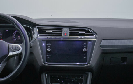 Volkswagen Tiguan II, 2021 год, 3 600 000 рублей, 14 фотография