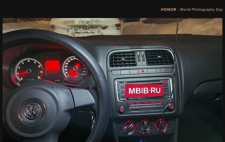 Volkswagen Polo VI (EU Market), 2011 год, 630 000 рублей, 3 фотография