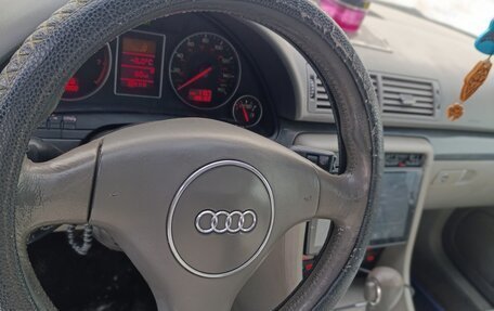 Audi A4, 2002 год, 500 000 рублей, 10 фотография