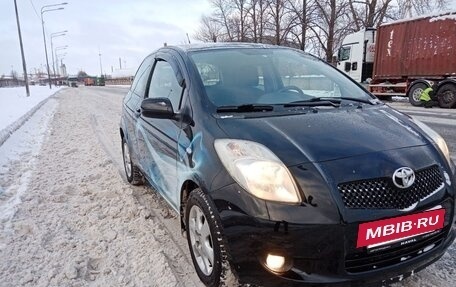 Toyota Yaris III рестайлинг, 2008 год, 639 000 рублей, 2 фотография