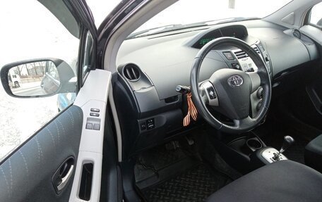 Toyota Yaris III рестайлинг, 2008 год, 639 000 рублей, 13 фотография