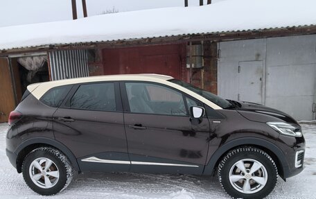 Renault Kaptur I рестайлинг, 2018 год, 1 800 000 рублей, 2 фотография