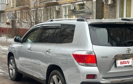 Toyota Highlander III, 2012 год, 2 300 000 рублей, 5 фотография