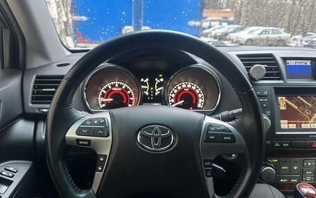 Toyota Highlander III, 2012 год, 2 300 000 рублей, 10 фотография