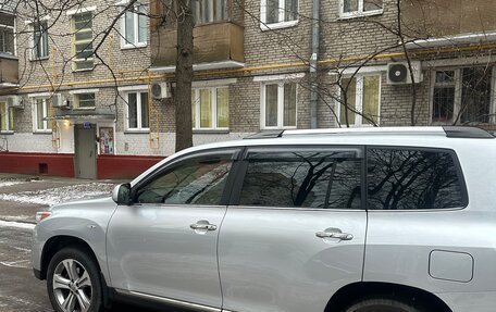 Toyota Highlander III, 2012 год, 2 300 000 рублей, 7 фотография