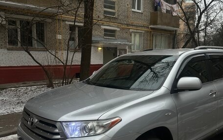 Toyota Highlander III, 2012 год, 2 300 000 рублей, 8 фотография