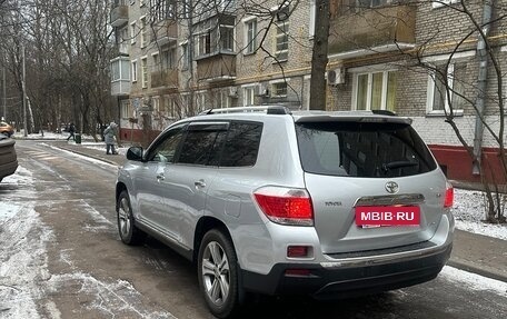 Toyota Highlander III, 2012 год, 2 300 000 рублей, 6 фотография
